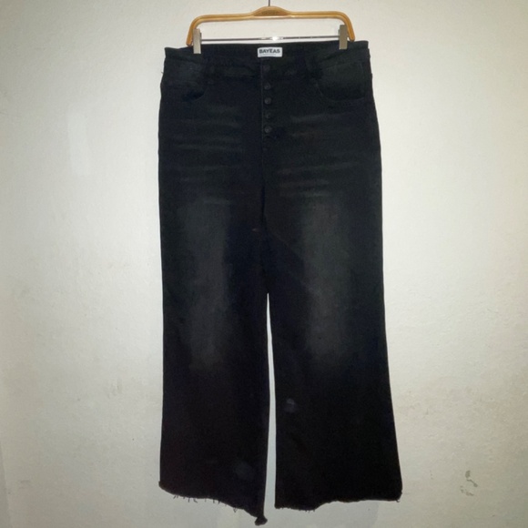 BAYEAS High -Rise Wide Leg Jeans with Frayed Hem. SZ 16W - Picture 3 of 7